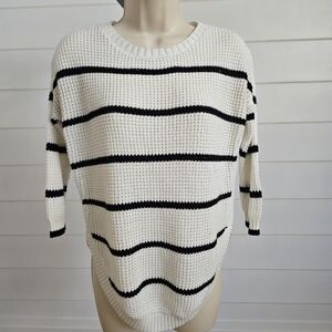Dex Women's Black and White Striped Crew Neck Sweater